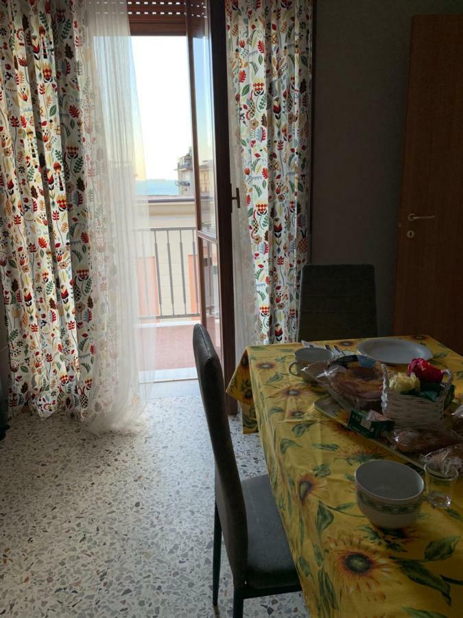 サレルノCorso Vittorio Emanuele Luxury Houseアパートメント エクステリア 写真