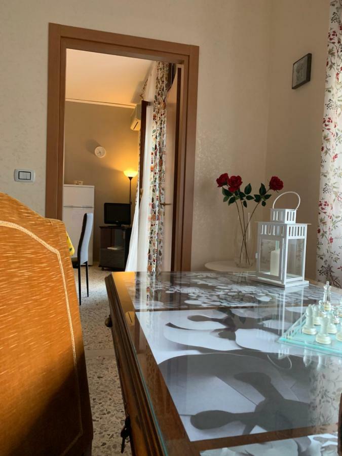 サレルノCorso Vittorio Emanuele Luxury Houseアパートメント エクステリア 写真
